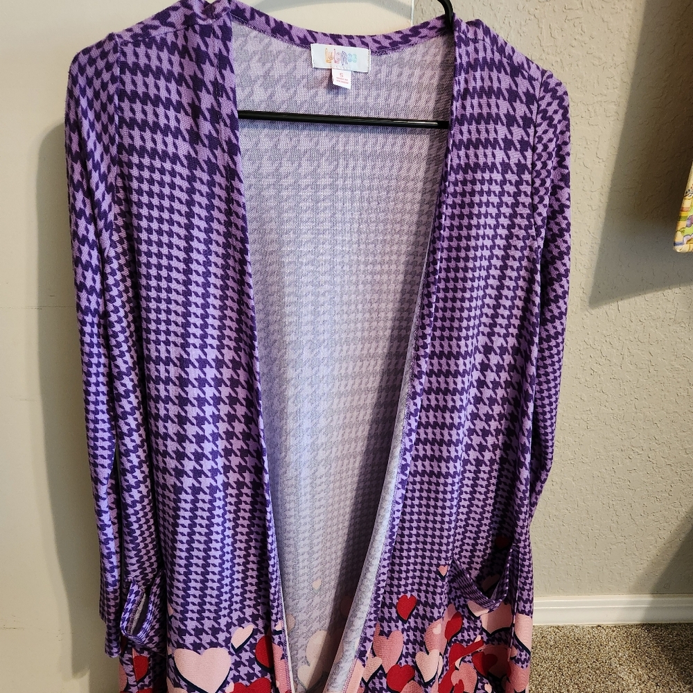 Lularoe Lindsay Wrap with Pockets